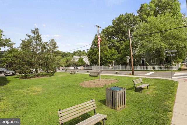 12466 HENDERSON RD, Clifton, VA 20124