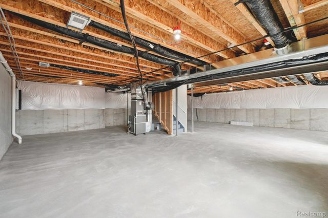 864 Kelpie Drive, Pittsfield Charter Township, MI 48108