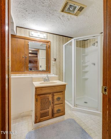 1833 Jackson Hollow Road, Kingsport, TN 37663