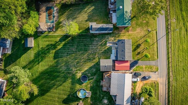 1833 Jackson Hollow Road, Kingsport, TN 37663