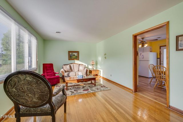 1833 Jackson Hollow Road, Kingsport, TN 37663