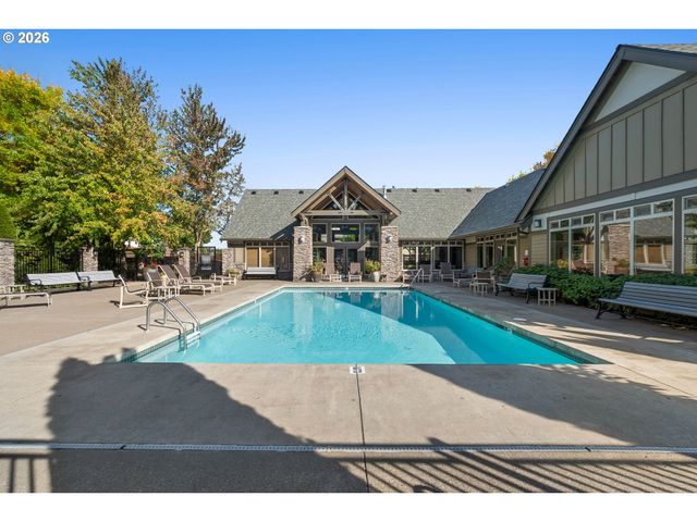 8900 Ne BRENTFORD Way, Beaverton, OR 97006