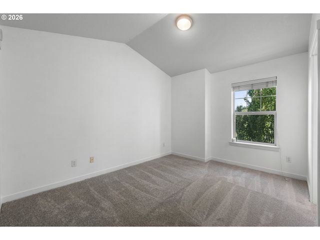 8900 Ne BRENTFORD Way, Beaverton, OR 97006