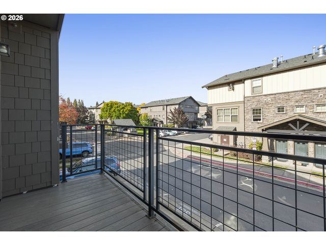 8900 Ne BRENTFORD Way, Beaverton, OR 97006