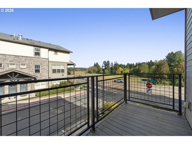 8900 Ne BRENTFORD Way, Beaverton, OR 97006