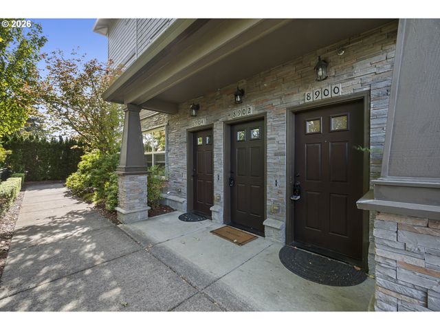 8900 Ne BRENTFORD Way, Beaverton, OR 97006