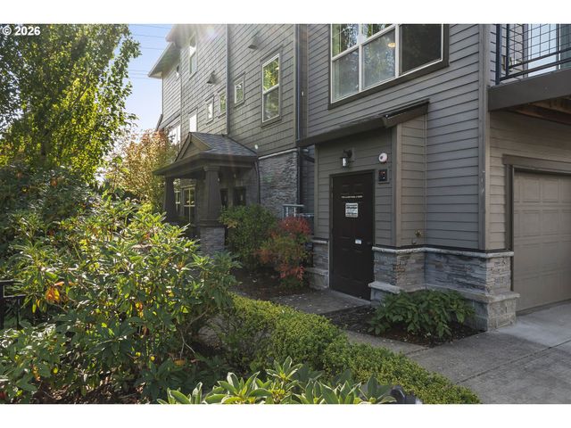 8900 Ne BRENTFORD Way, Beaverton, OR 97006