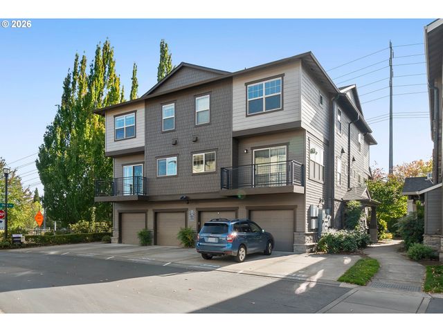 8900 Ne BRENTFORD Way, Beaverton, OR 97006