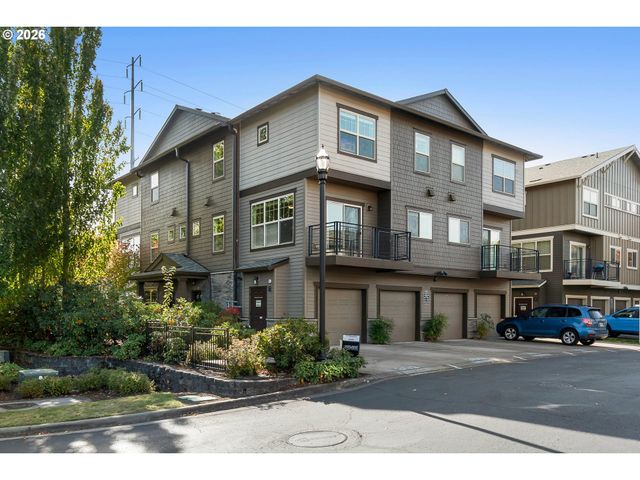 8900 Ne BRENTFORD Way, Beaverton, OR 97006