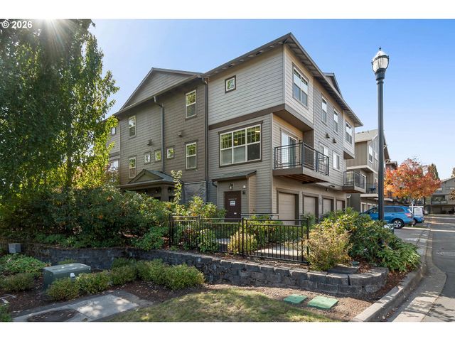 8900 Ne BRENTFORD Way, Beaverton, OR 97006