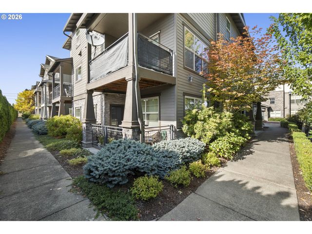 8900 Ne BRENTFORD Way, Beaverton, OR 97006