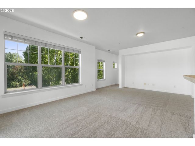 8900 Ne BRENTFORD Way, Beaverton, OR 97006
