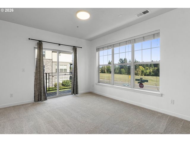 8900 Ne BRENTFORD Way, Beaverton, OR 97006