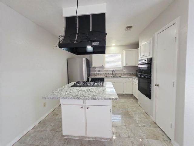 15330 Oak Terrace Drive, Houston, TX 77082