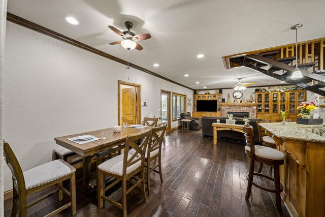 3110 Old Dyke Road, Grove, OK 74344