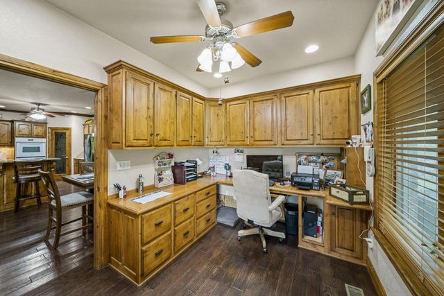 3110 Old Dyke Road, Grove, OK 74344