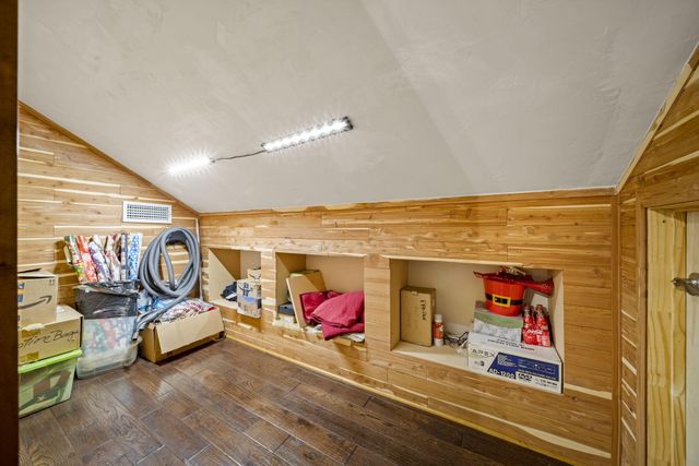 3110 Old Dyke Road, Grove, OK 74344