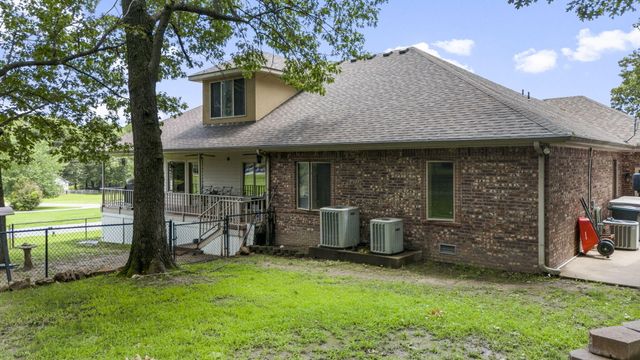3110 Old Dyke Road, Grove, OK 74344