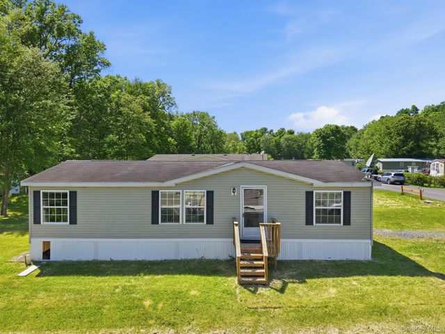 59 Deer Haven Lane, Gardiner, NY 12525