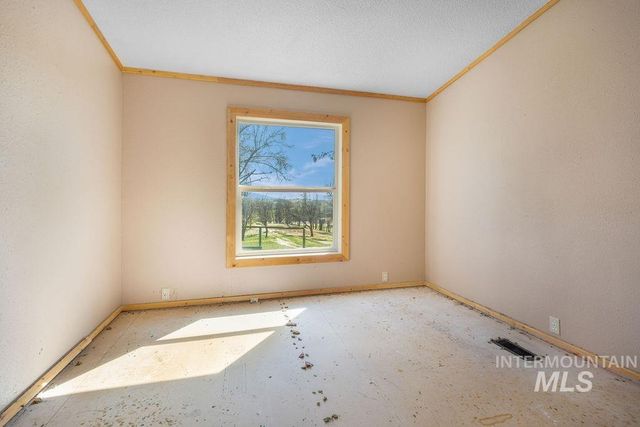 7370 Sagebrush Lane, Caldwell, ID 83607