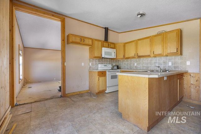 7370 Sagebrush Lane, Caldwell, ID 83607