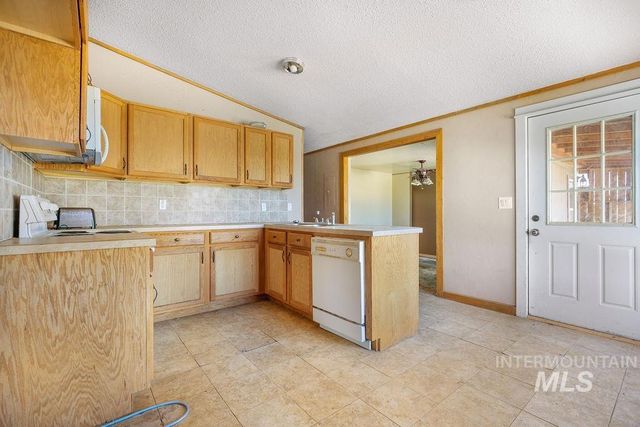 7370 Sagebrush Lane, Caldwell, ID 83607