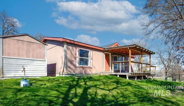 7370 Sagebrush Lane, Caldwell, ID 83607