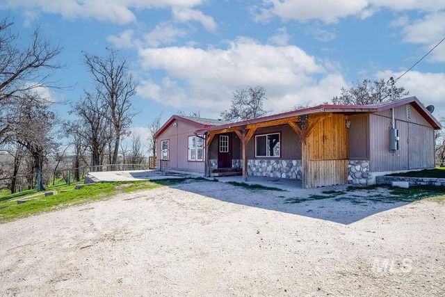 7370 Sagebrush Lane, Caldwell, ID 83607