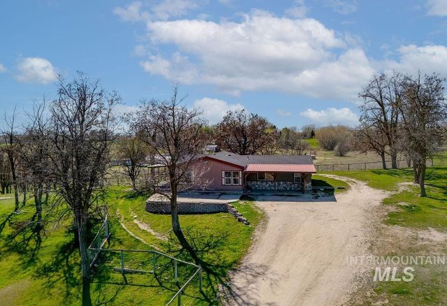 7370 Sagebrush Lane, Caldwell, ID 83607