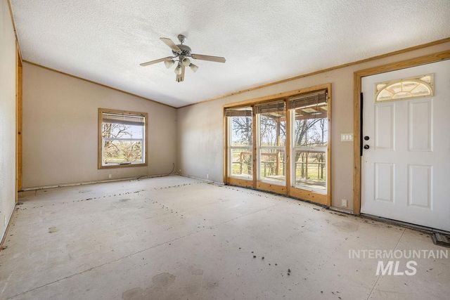 7370 Sagebrush Lane, Caldwell, ID 83607