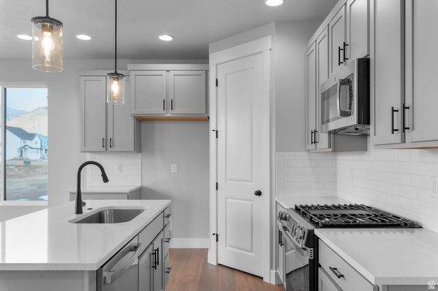 5022 W GREEN ASH LN, Highland, UT 84003