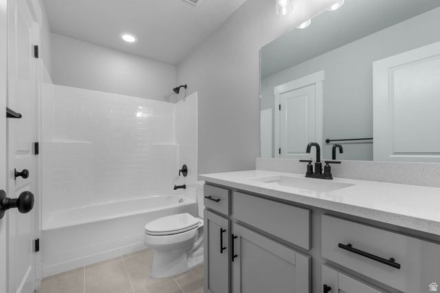 5022 W GREEN ASH LN, Highland, UT 84003