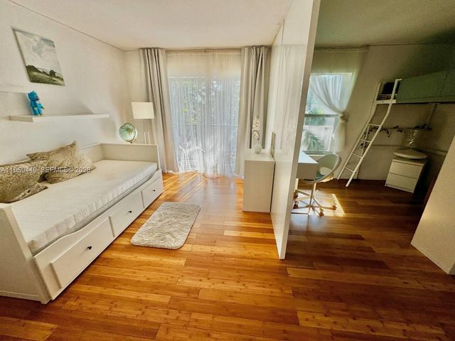 1001 Three Islands Blvd 331, Hallandale Beach, FL 33009