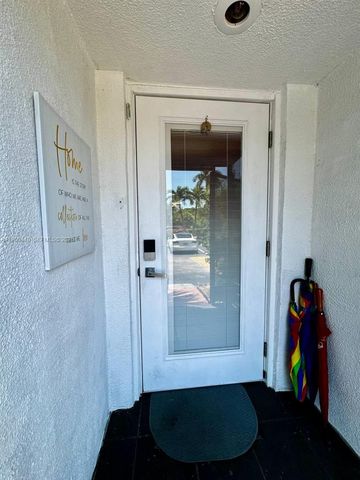 1001 Three Islands Blvd 331, Hallandale Beach, FL 33009