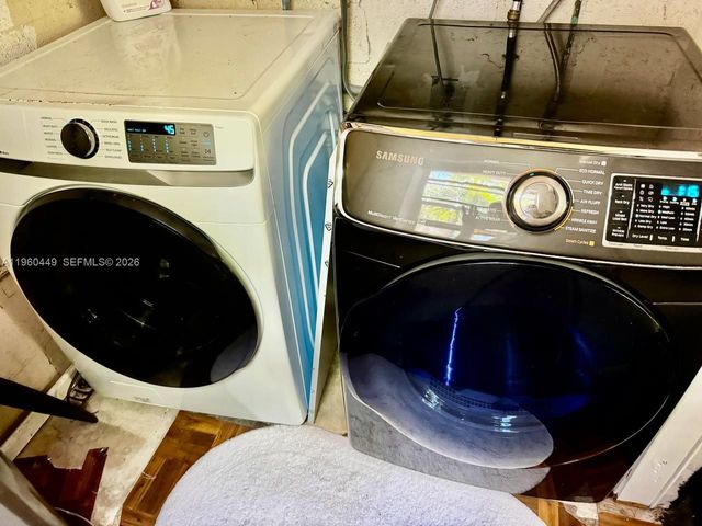 1001 Three Islands Blvd 331, Hallandale Beach, FL 33009