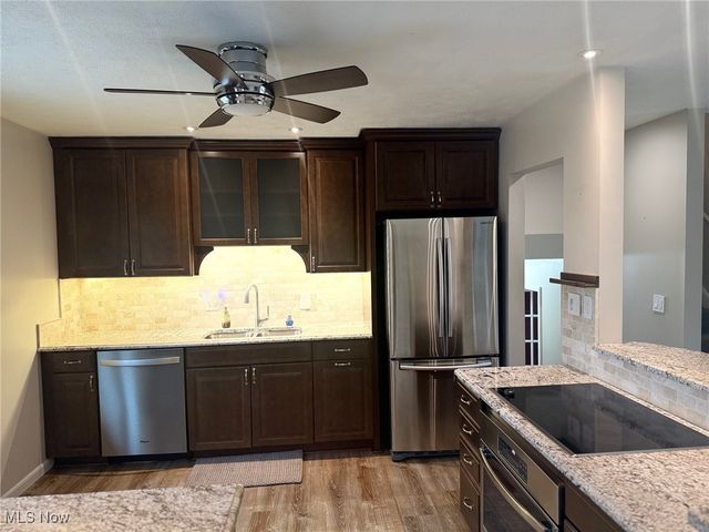 5998 Collins Road, Mentor, OH 44060