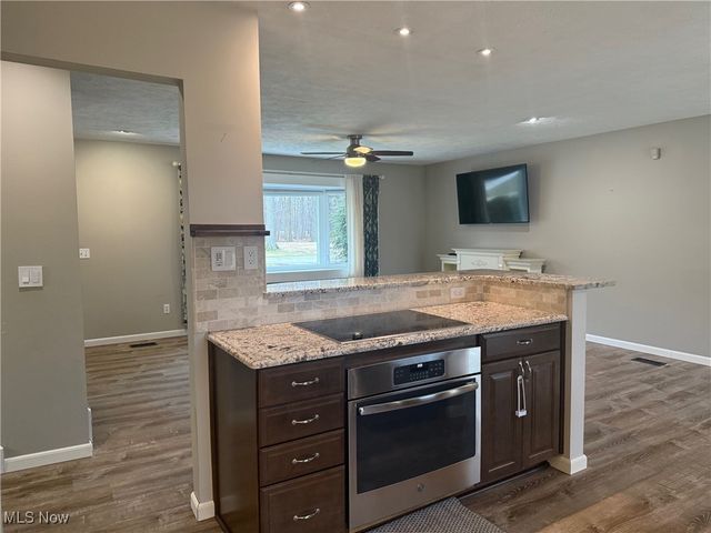 5998 Collins Road, Mentor, OH 44060