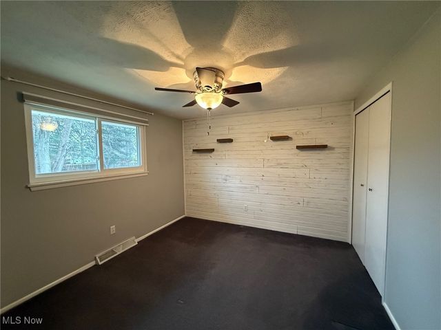 5998 Collins Road, Mentor, OH 44060