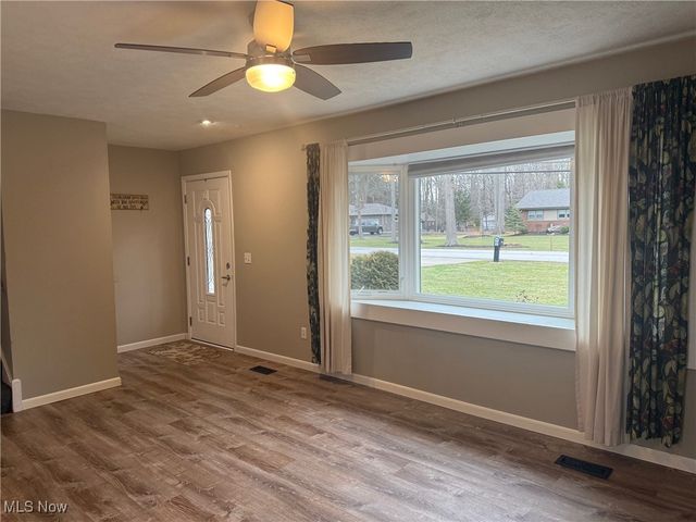 5998 Collins Road, Mentor, OH 44060