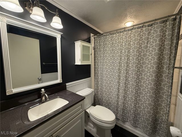 5998 Collins Road, Mentor, OH 44060