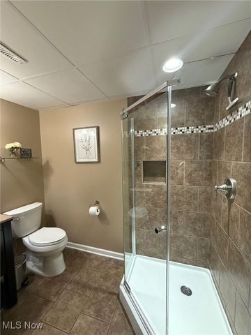 5998 Collins Road, Mentor, OH 44060