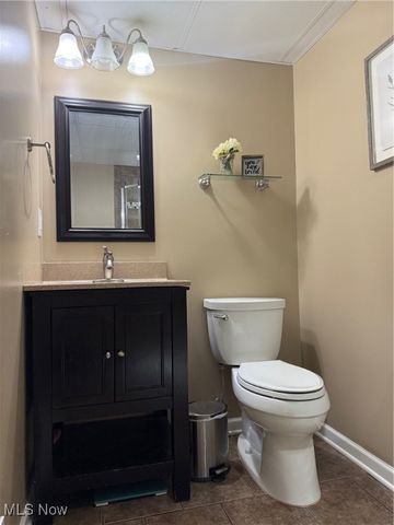 5998 Collins Road, Mentor, OH 44060