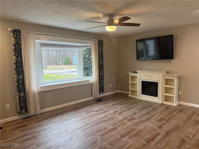 5998 Collins Road, Mentor, OH 44060