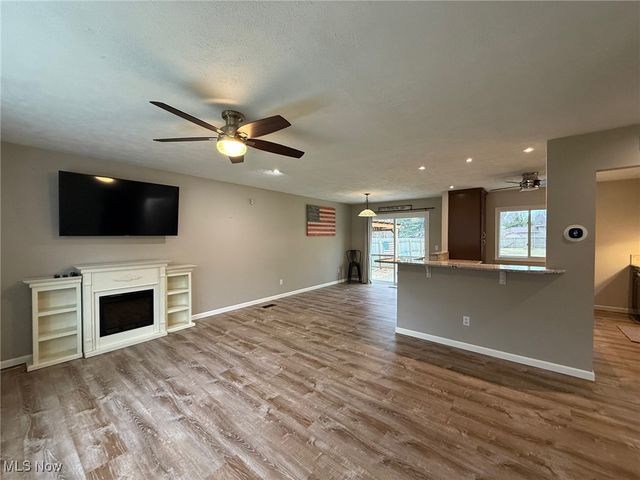 5998 Collins Road, Mentor, OH 44060