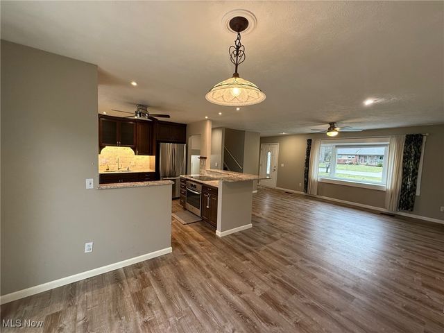 5998 Collins Road, Mentor, OH 44060