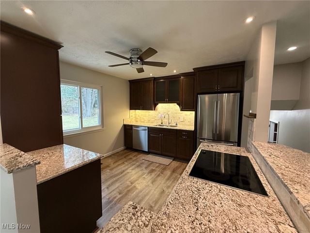 5998 Collins Road, Mentor, OH 44060