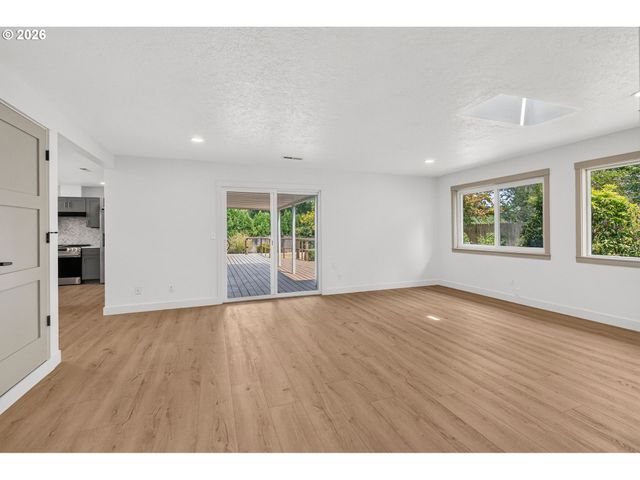 1400 N HADLEY Rd, Newberg, OR 97132