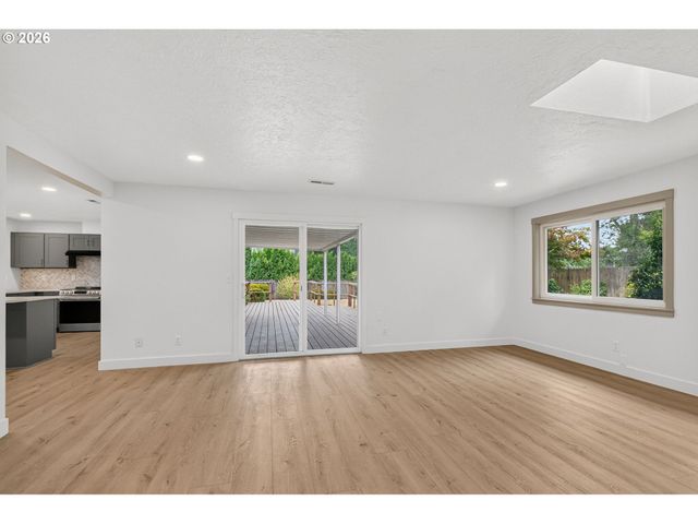1400 N HADLEY Rd, Newberg, OR 97132