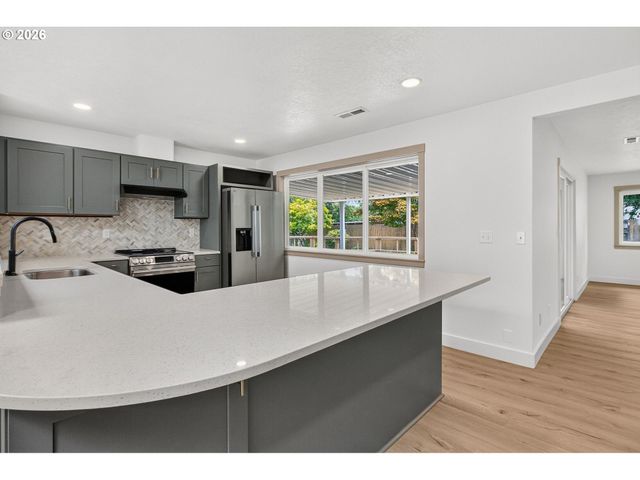 1400 N HADLEY Rd, Newberg, OR 97132