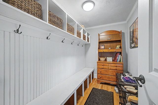 26 W Leonard St, Foxboro, MA 02035
